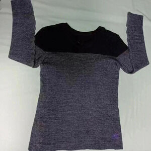 Smart  Pak v neck pull over. Ladies Size m